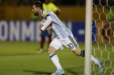 Con un Messi descomunal, Argentina le ganó a Ecuador y sacó pasaje directo al Mundial