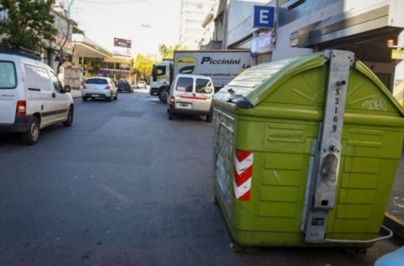 Tiraron más de 188 mil pesos en un contenedor de residuos cuando escapaban de un robo