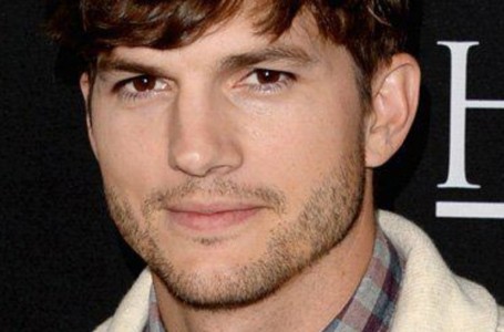 Ashton Kutcher publicó su número de teléfono en las redes sociales