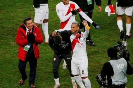 Perú termina con el reinado continental de la Roja