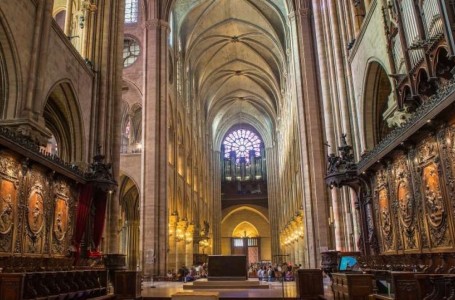 Un arquitecto venezolano ganó concurso de diseño inspirado en la reconstrucción de Notre Dame