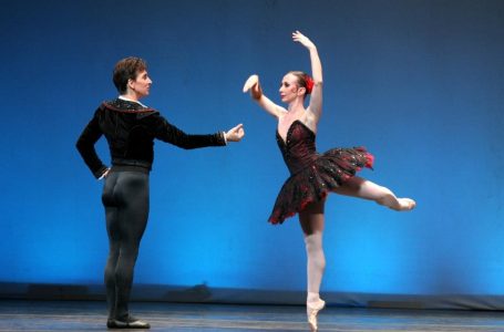En un emotivo video Julio Bocca presentó a estrellas del ballet desde sus casas