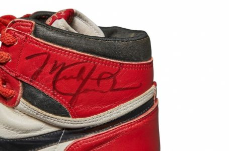Subasta Millonaria por unas zapatillas de Michael Jordan