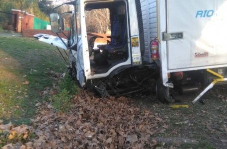 Accidente fatal en Roldán entre un auto y un camión
