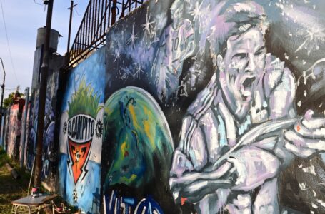 Al mundo: Messi, Di María y Scaloni palpitan el Mundial en murales