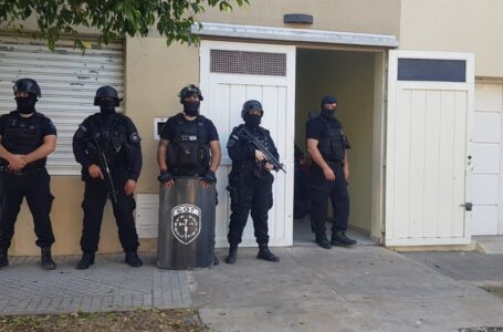 Más de 20 allanamientos en Funes, Rosario y Villa Gobernador Gálvez por crímenes ordenados desde la cárcel
